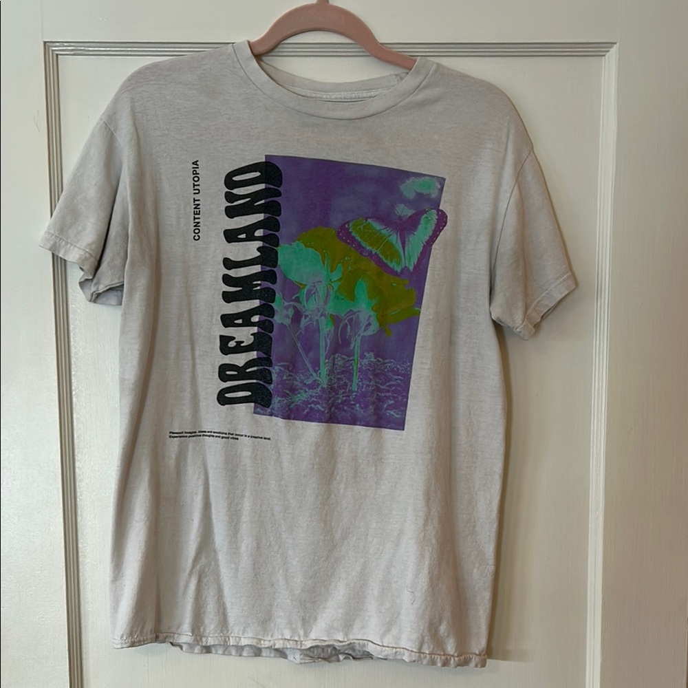 Gray Short Sleeve Tee with Graphic Design